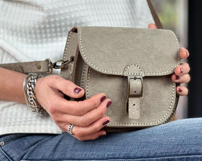 NYCHEL - Turtle Suede Sand – Bild 2