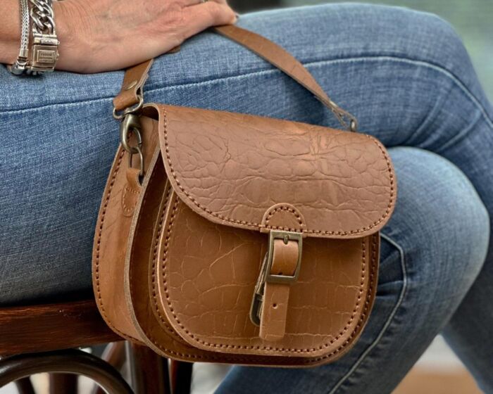 NYCHEL - Tosca Cayman Brown – Bild 4